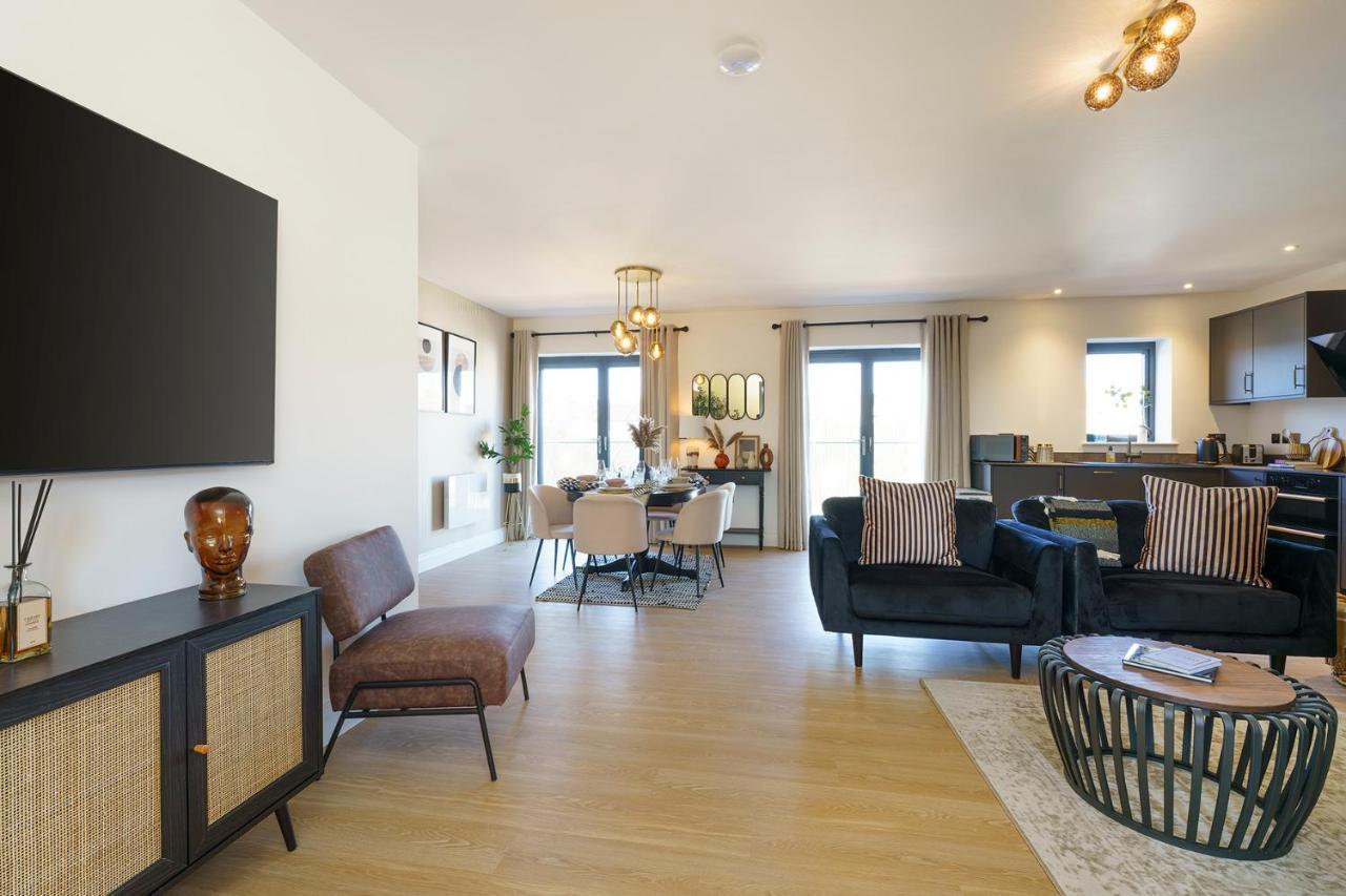 Alba - 2 Bedroom Luxury Apartment By Mint Stays بريستول المظهر الخارجي الصورة