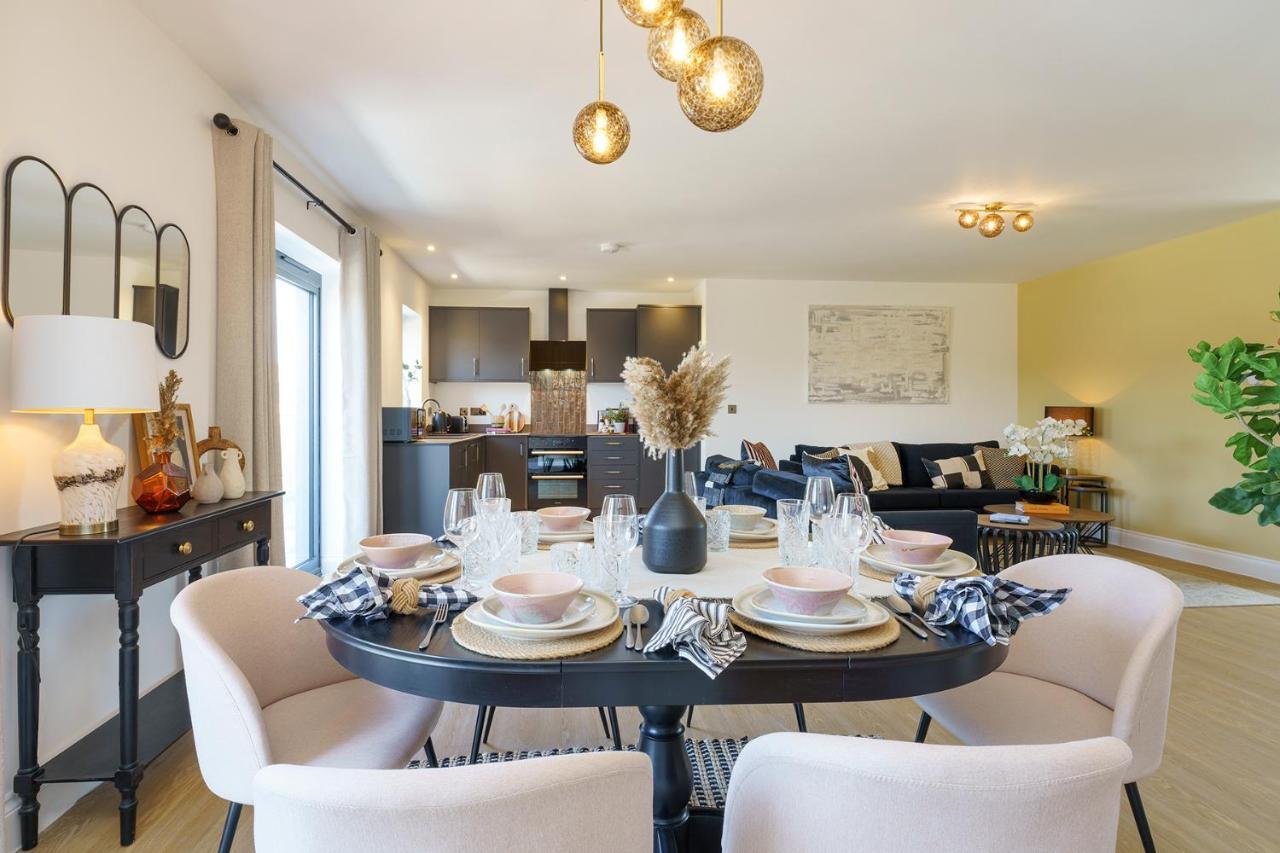 Alba - 2 Bedroom Luxury Apartment By Mint Stays بريستول المظهر الخارجي الصورة