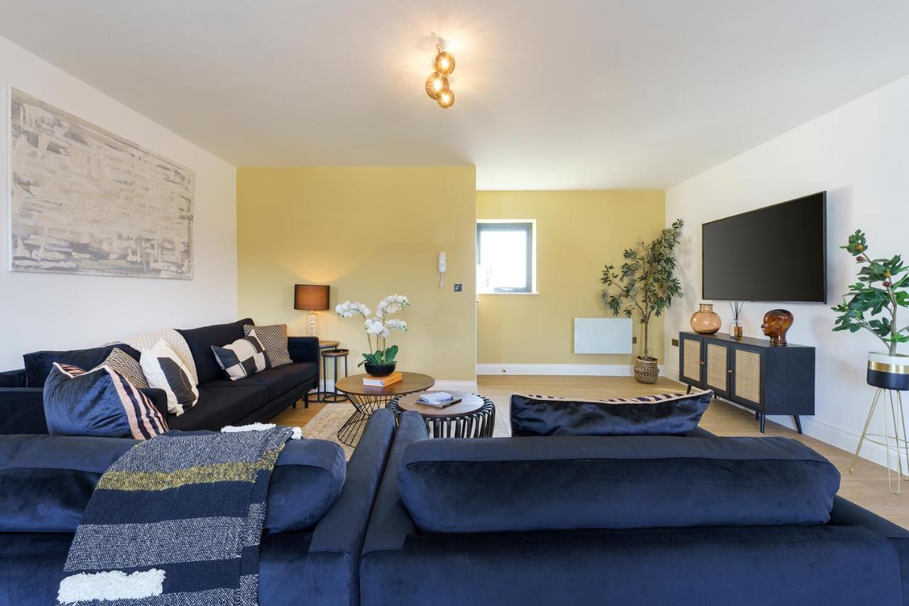 Alba - 2 Bedroom Luxury Apartment By Mint Stays بريستول المظهر الخارجي الصورة